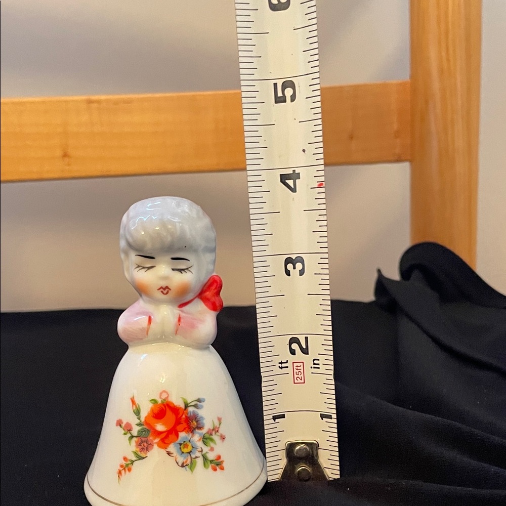 Vintage Grandma Bell - Picture 5 of 5
